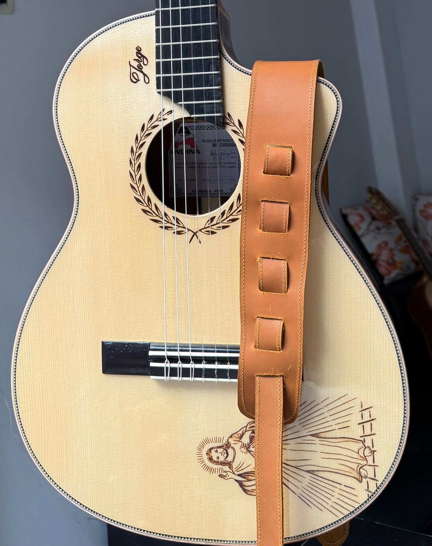 Correa de Cuero Premium para Guitarra | Cuero Vacuno y Toro Artesanal