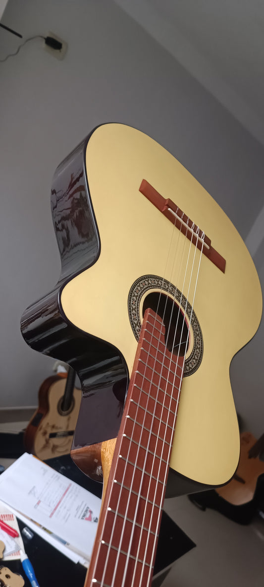 Guitarra Andina AN350 Juvenil - Electroacústica con Sistema Q5 de 5 Bandas
