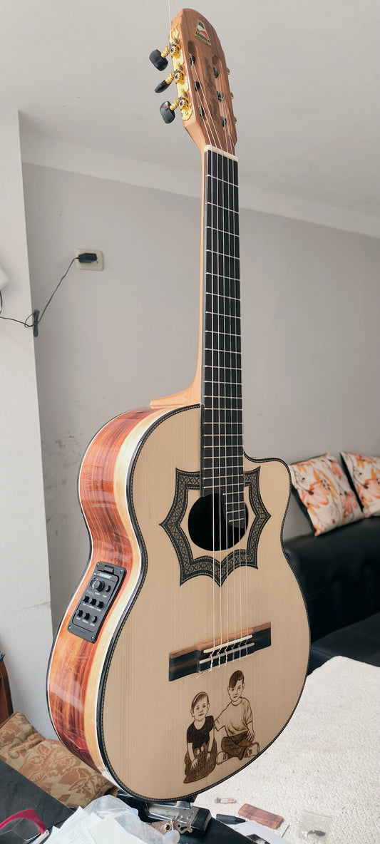 Cientos de guitarras personalizadas