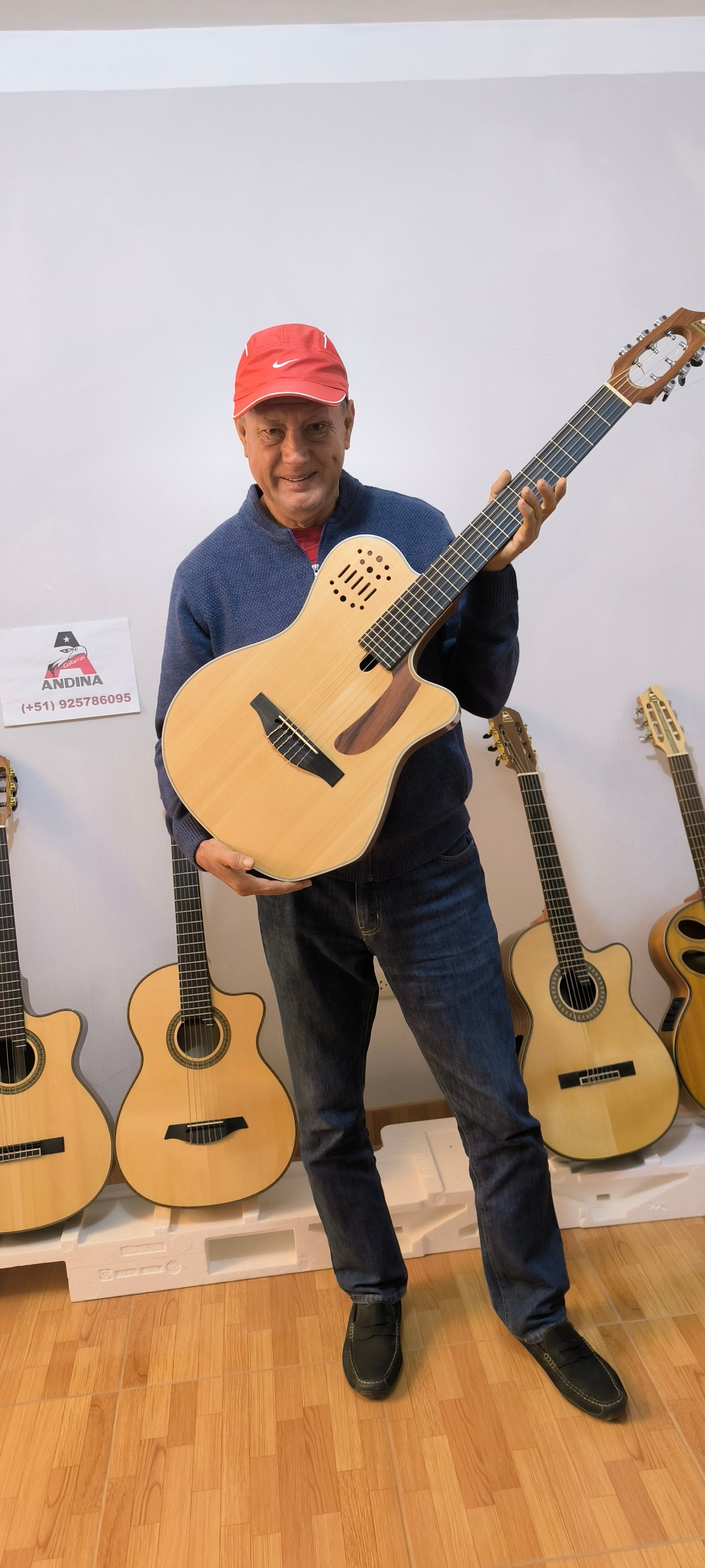 Cientos de guitarras personalizadas