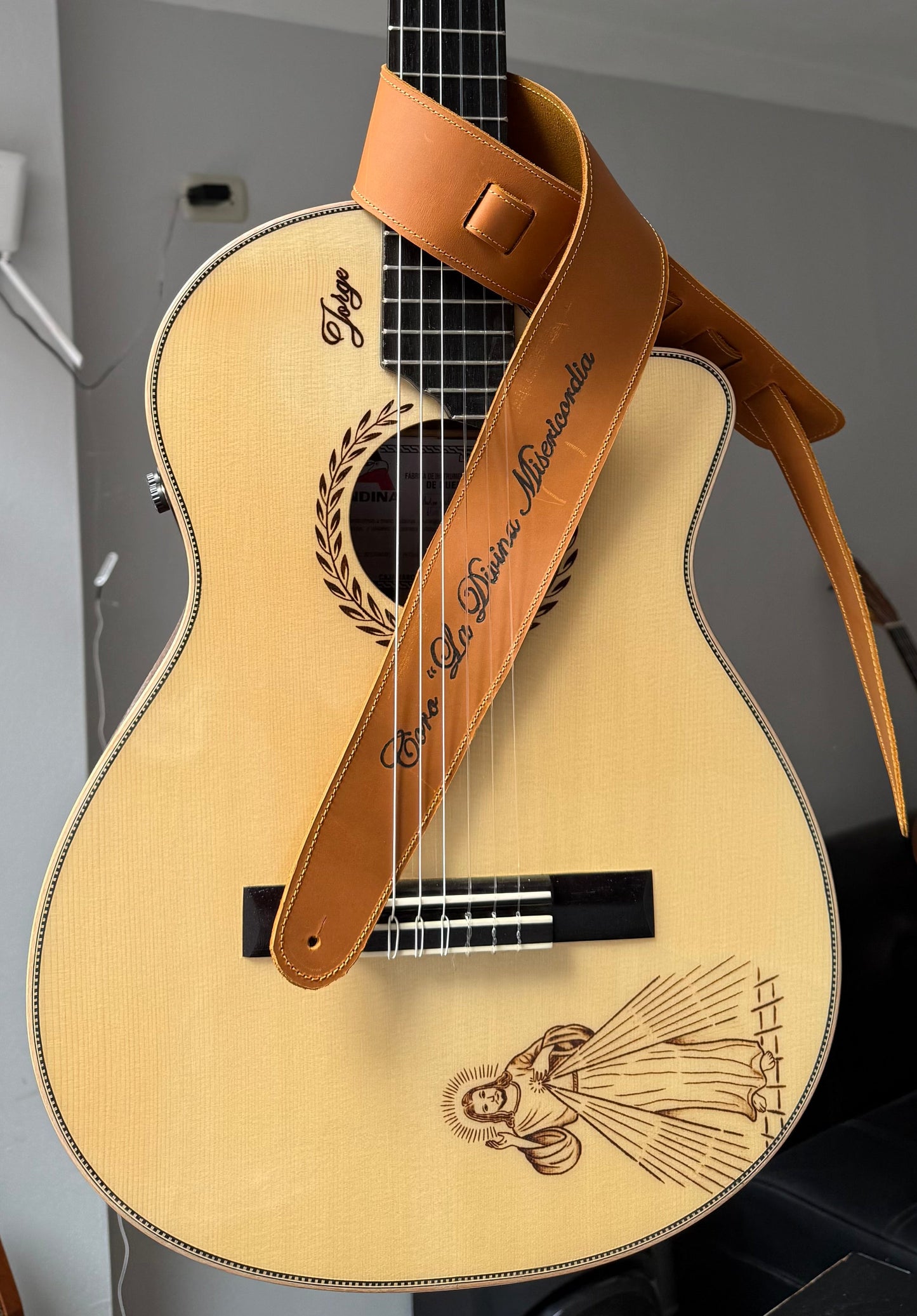 Correa de Cuero Premium para Guitarra | Cuero Vacuno y Toro Artesanal