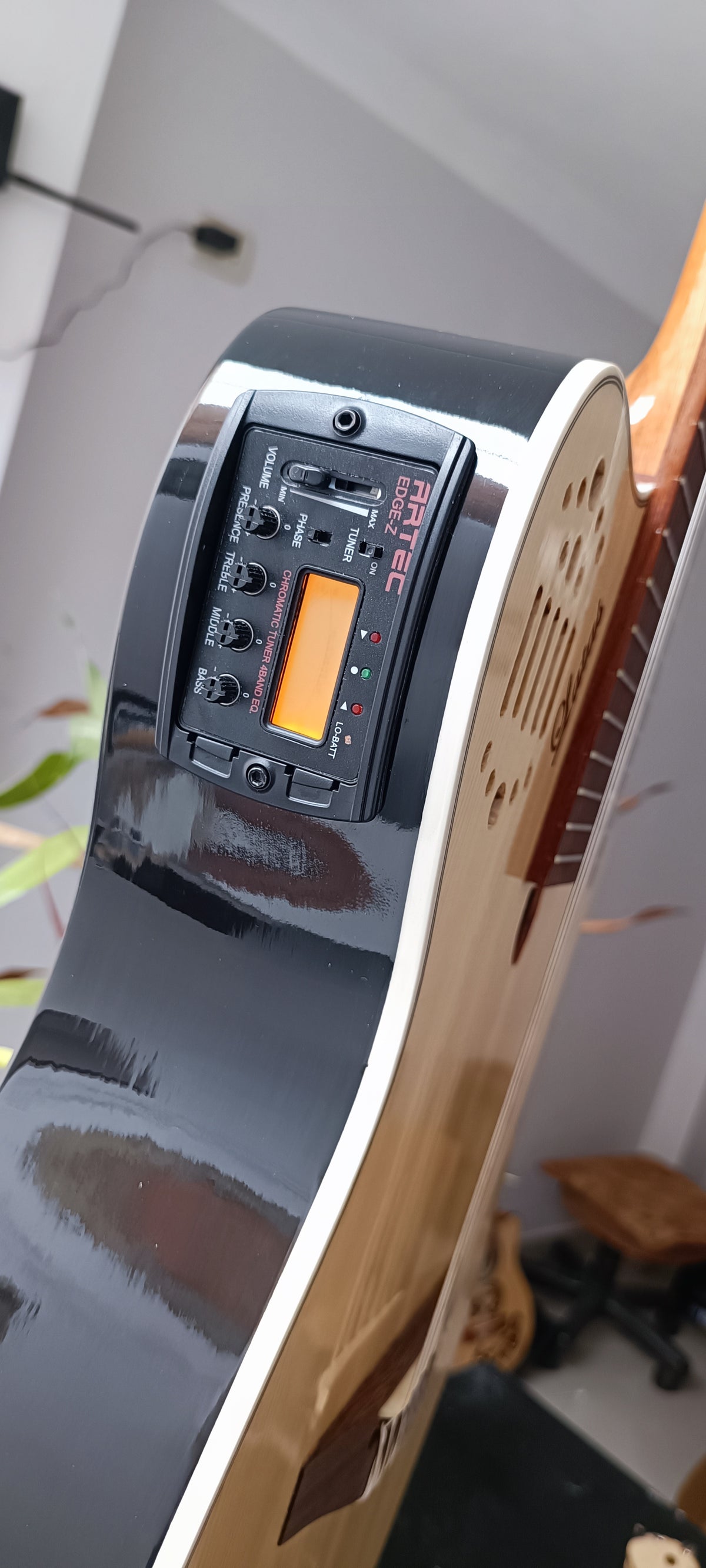 Guitarra Andina AN4G Premium - Electroacústica Profesional con Caja Acústica 9cm