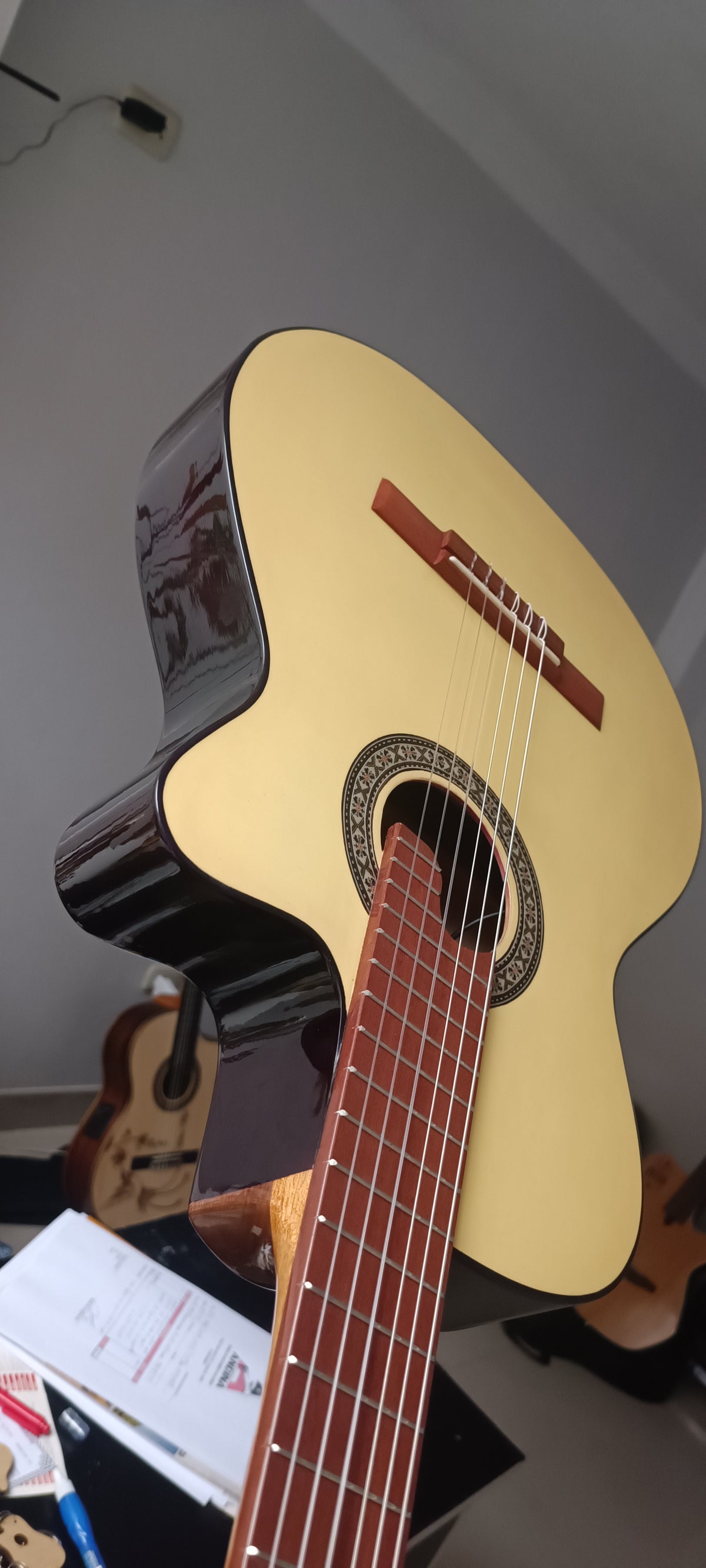 Guitarra Andina AN350 Juvenil - Electroacústica con Sistema Q5 de 5 Bandas