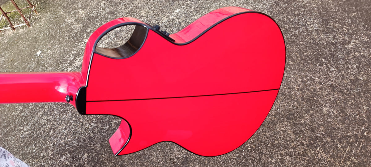 Guitarra Andina Porta - Electroacústica Delgada 6cm con Asa en el Hombro