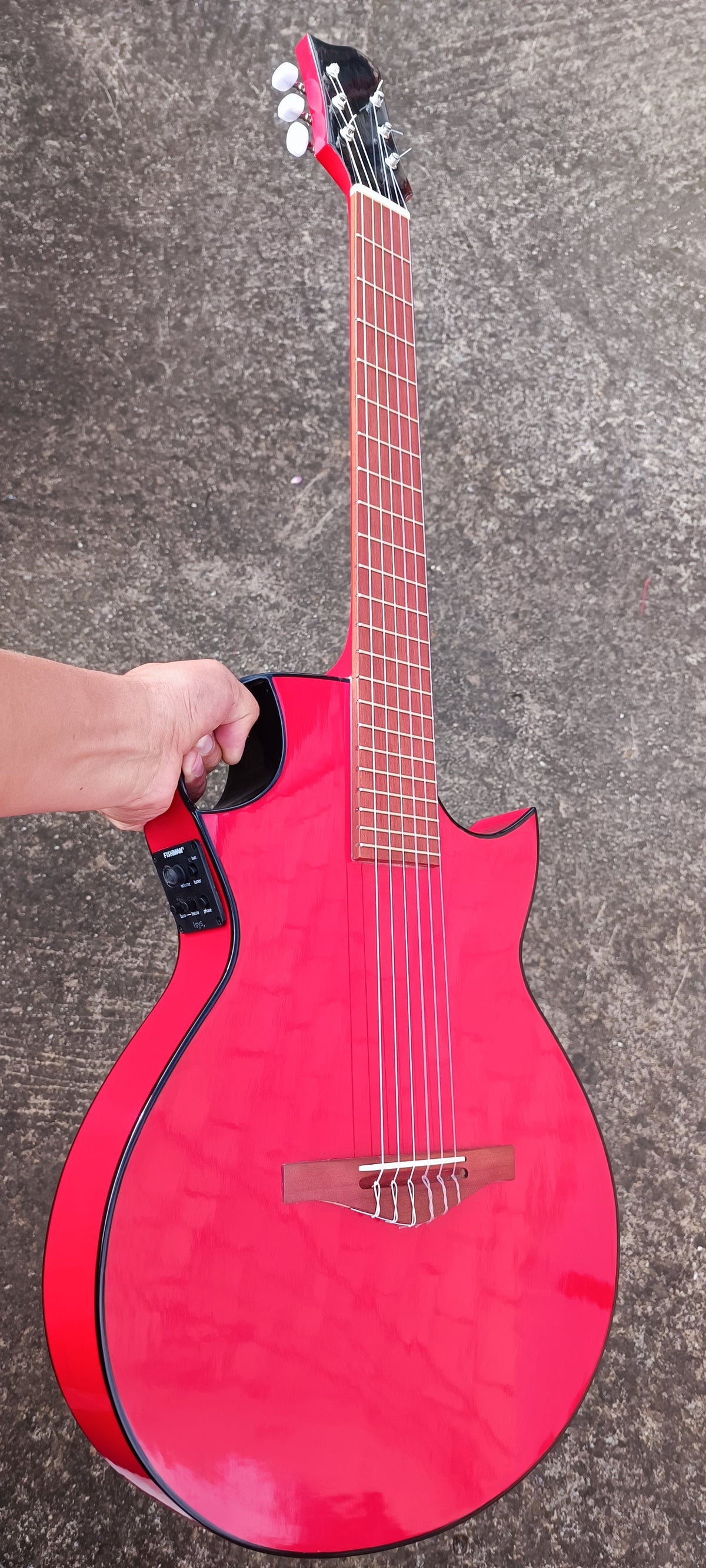 Guitarra Andina Porta - Electroacústica Delgada 6cm con Asa en el Hombro